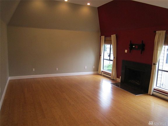 2nd image of 10306 NE 16th St APT P7