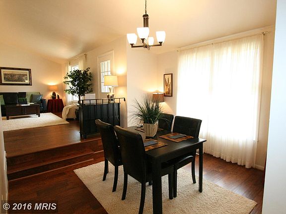 5th image of 10423 Collingham Dr