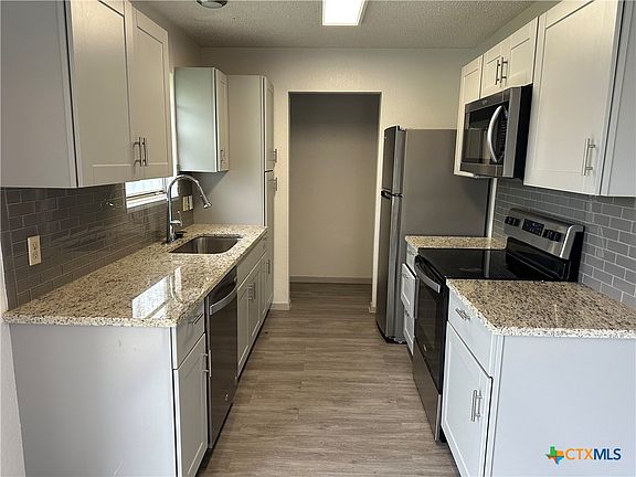 3rd image of 2203 Purser Dr
