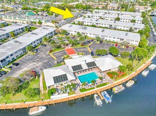 160 Cypress Club Dr APT 610, Pompano Beach, FL 33060