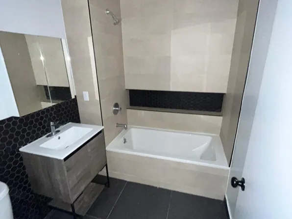 499 Concord Avenue image 8 of 9