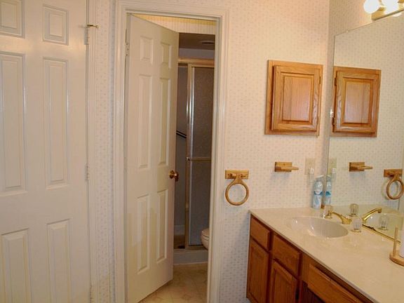 5th image of 3424 Regal Ave