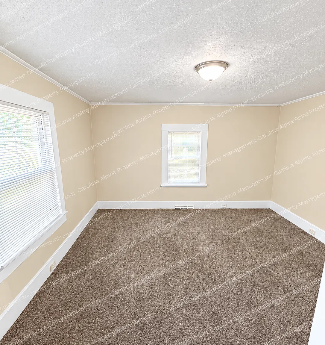 2 bed, 880 sqft, $950 — Photo 4