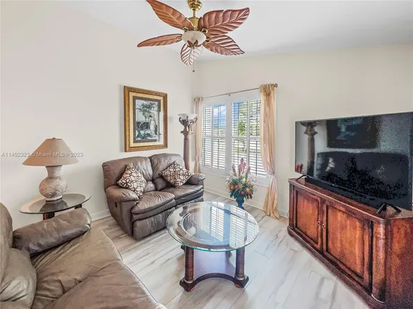 151 Waterside Dr #151, Lake Worth, FL 33462