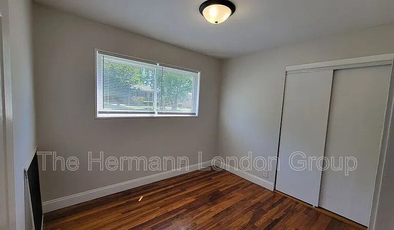 3437 Elmhurst Dr — Photo 6