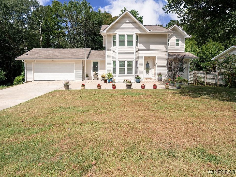 1st image of 209 Wildwood Dr