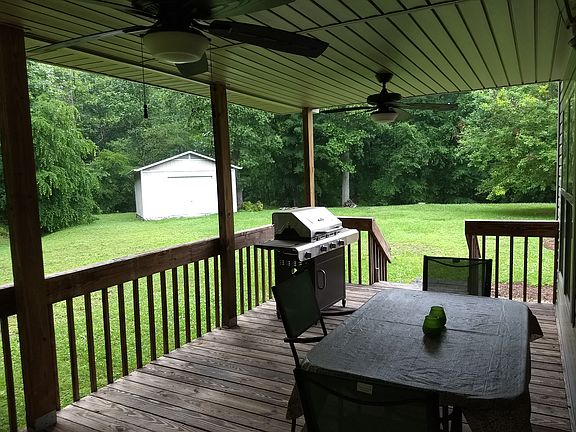 3rd image of 411 Carrituck Ct