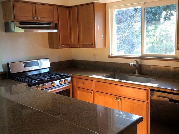 5th image of 4031 Invierno Dr Unit B