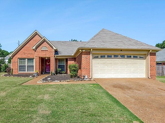 2nd image of 883 Cairn Creek Dr