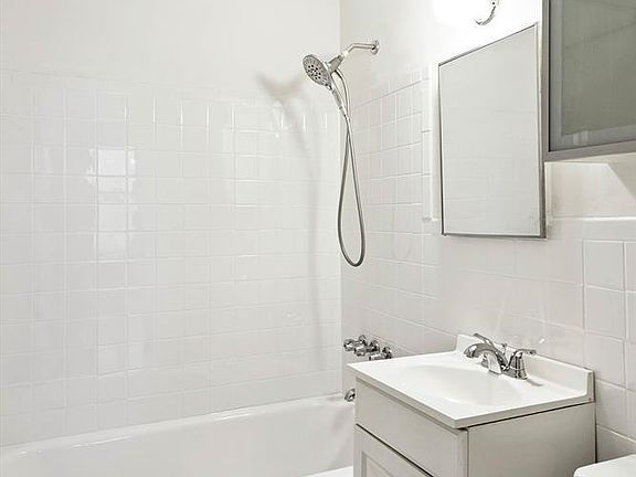 5th image of 305 Prospect Pl APT 2C