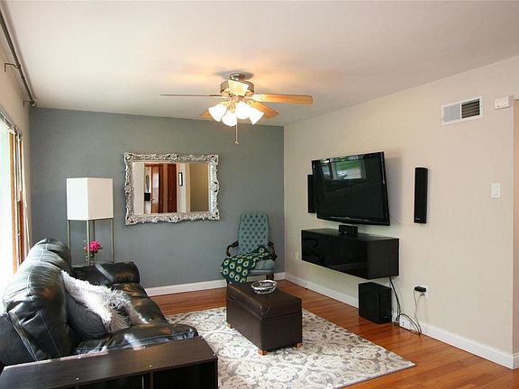 5th image of 8549 Palmetto Dr