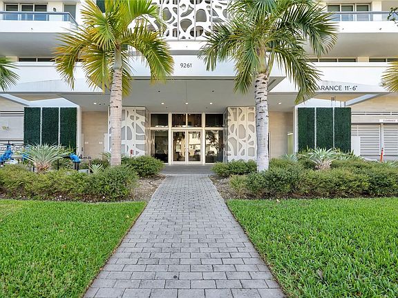 3rd image of 9261 E Bay Harbor Dr Unit 504