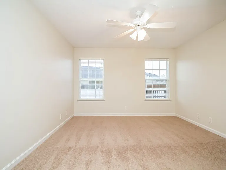 2116 Cason Trl — Photo 8
