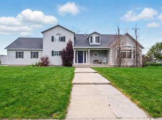 3923 Hillside Dr, Nibley, UT 84321