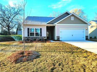 1084 Russell Dr, Winston Salem, NC 27127