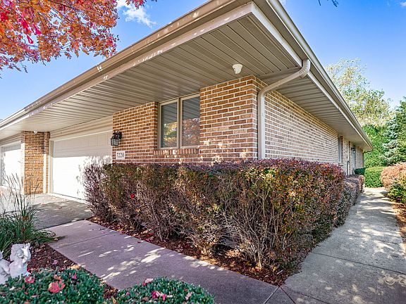3rd image of 7220 Weathered Oak Ln #0