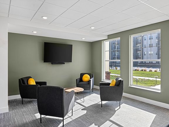 VistaRiverwest-Clubhouse3