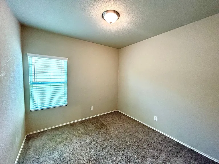 7409 Capricorn Way — Photo 12