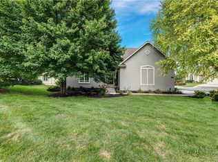 14349 Norwood St, Leawood, KS 66224