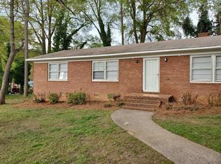 802 Black Springs Dr, Gastonia, NC 28054