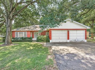 9502 Line St, Needville, TX 77461