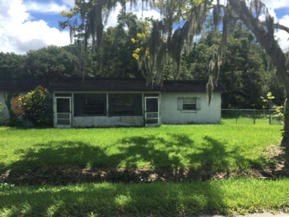 1st image of 310 S Eastside Dr