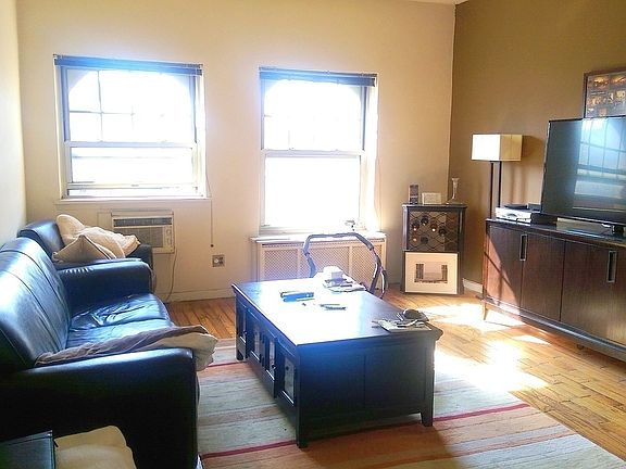 4th image of 59 W 76th St APT 6B