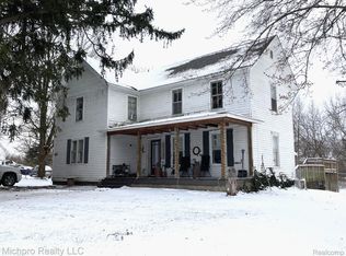 653 Bowers Rd, Lapeer, MI 48446