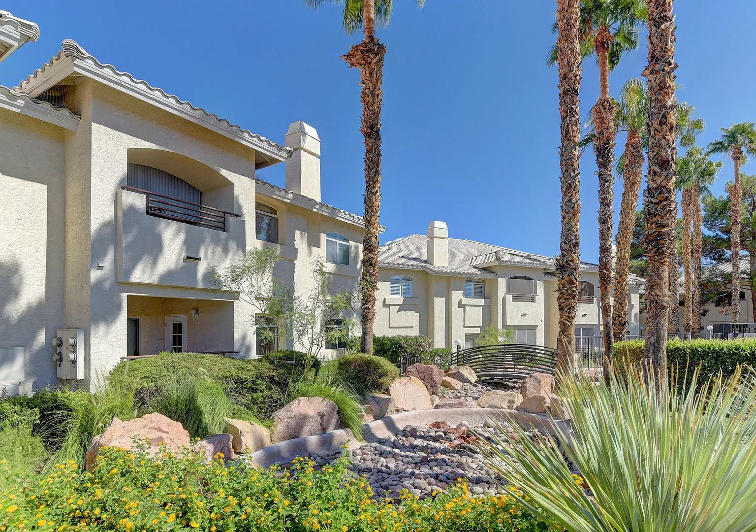 3320 S Fort Apache Rd — Photo 2