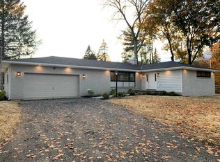 24 Hagan Dr, Poughkeepsie, NY 12603