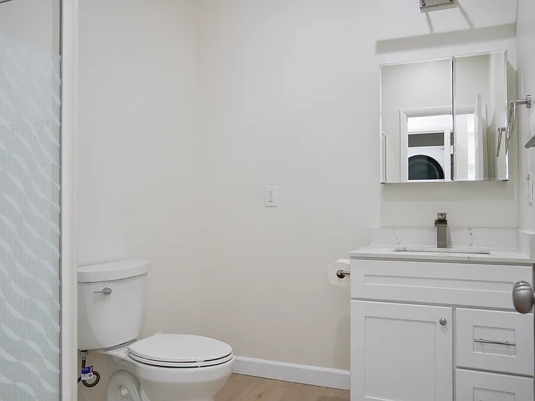 938 Heatherstone Ave — Photo 10