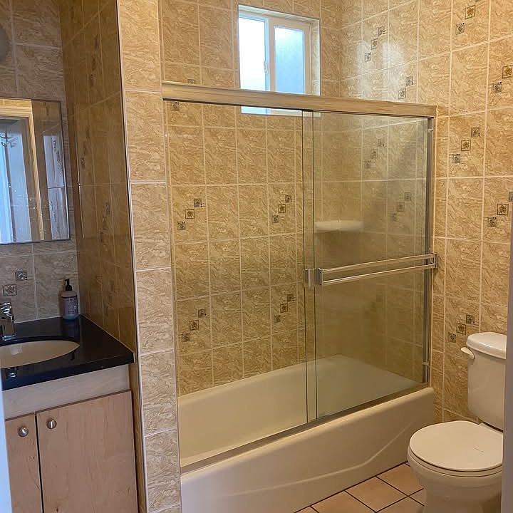 2nd image of 172 Ramsell St #2