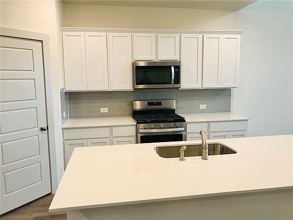2nd image of 13909 McArthur Dr