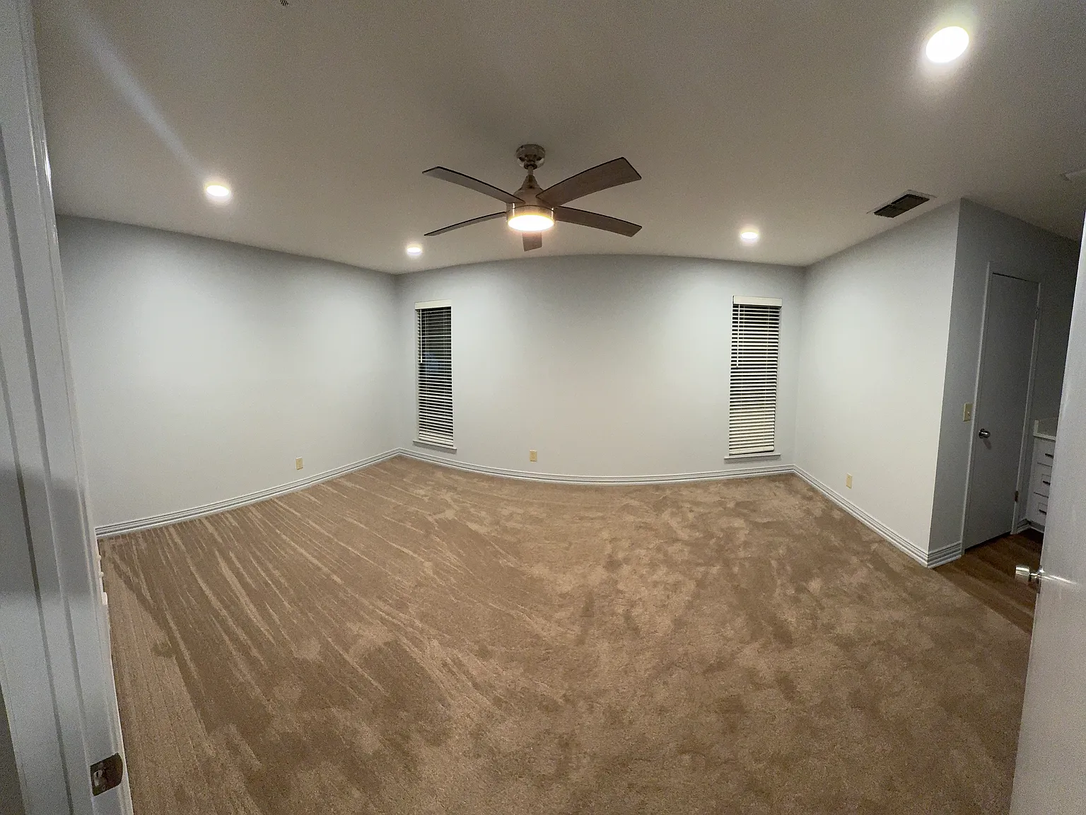 3 bed, 1550 sqft, $2,000 — Photo 4