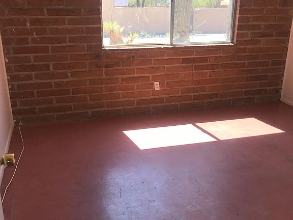 5th image of 120 E Alturas St