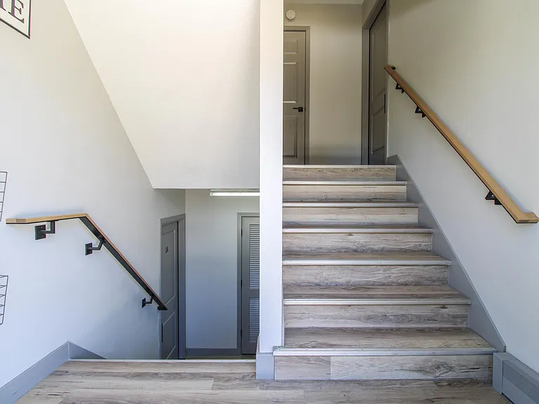 203 3rd St SE #1A — Photo 16