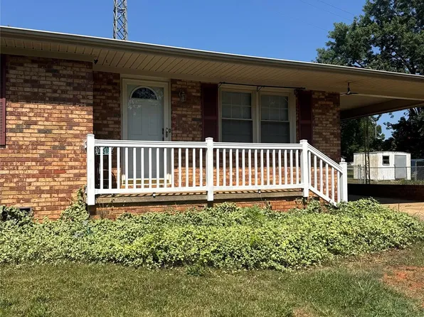 202 W Debby Dr, Shelby, NC 28152