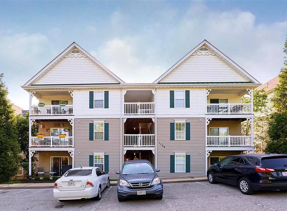 1st image of 1109 Arbor Creek Dr APT 1C