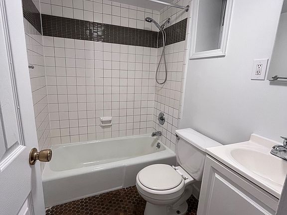 5th image of 331 E 92nd St APT 1A