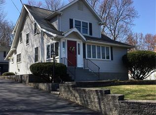 25 Yates Ave, Poughkeepsie, NY 12601