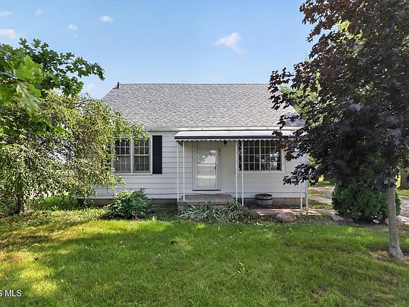 3rd image of 4214 Kilburn Rd