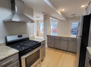 2209 N Clybourn Ave #G, Chicago, IL 60614