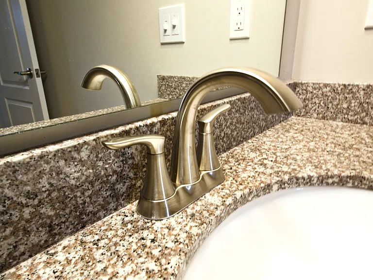 Hayden Place Apartments — Photo 23