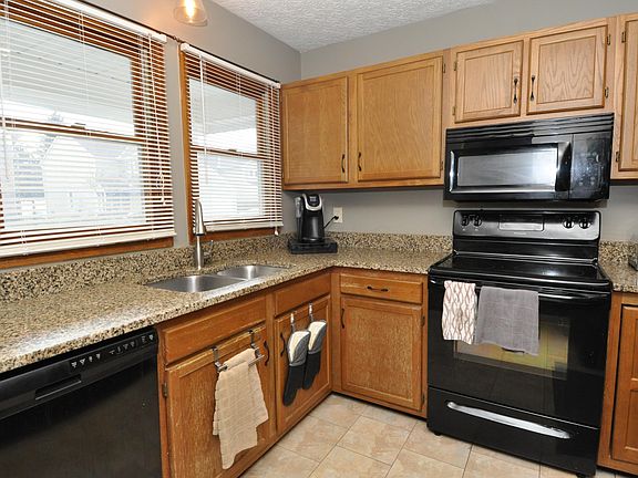 5th image of 3772 Baybridge Ln #4-5
