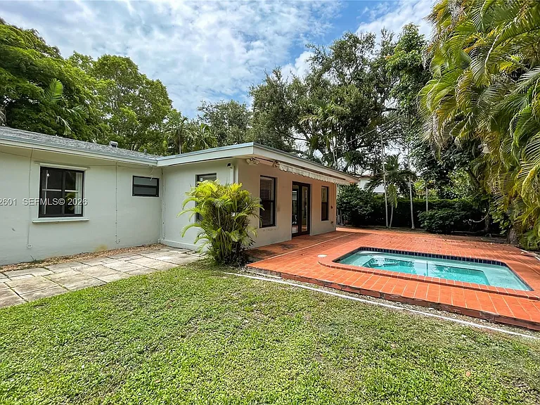 8045 SW 62nd Ct — Photo 14