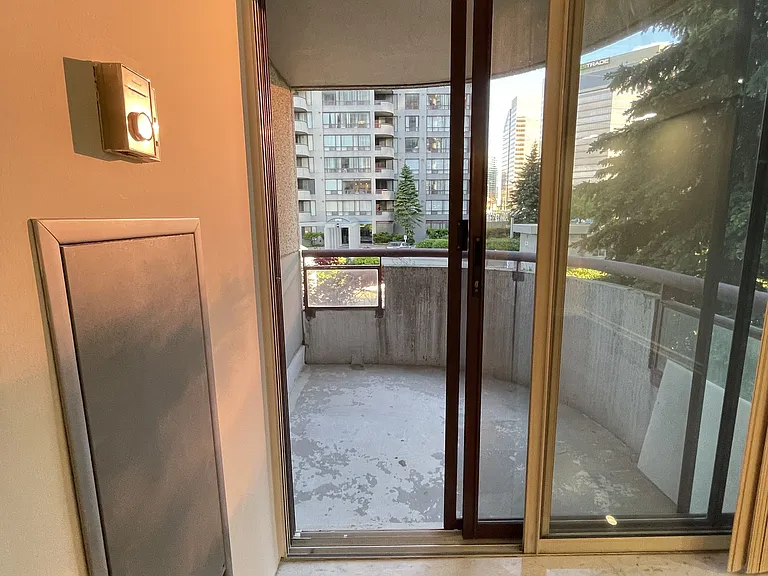 5785 Yonge St #207 — Photo 15
