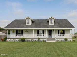 1334 Guilliot Rd, Youngsville, LA 70592