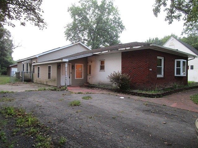 1st image of 3252 S Main St