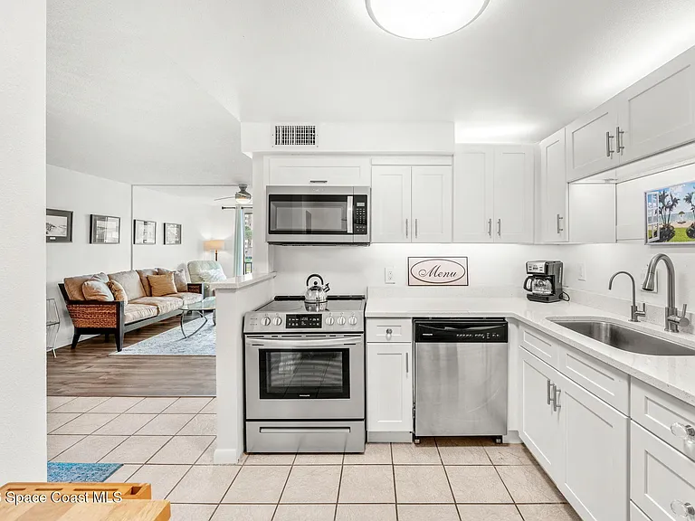 2700 N Highway A1A #13-212 — Photo 11