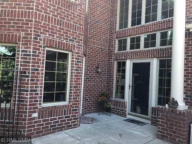 1st image of 209 W Canyon Dr